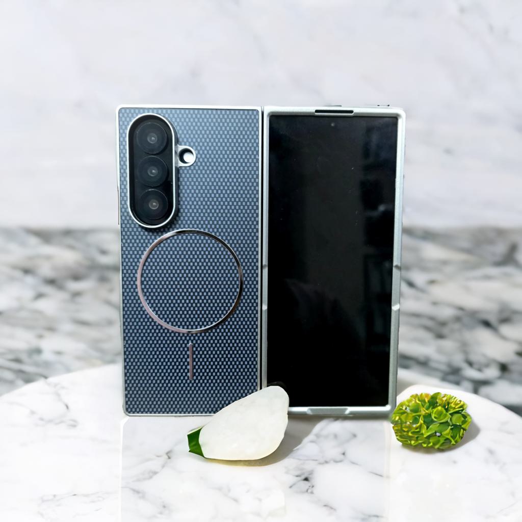 Fine Circle Carbon Fiber Pattern Magnetic Protection Case