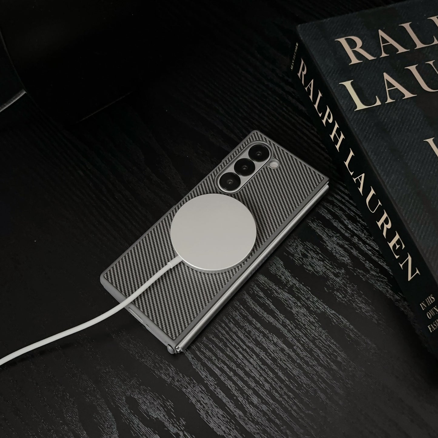 Carbon Fiber Magnetic Fiber Case With Magsafe