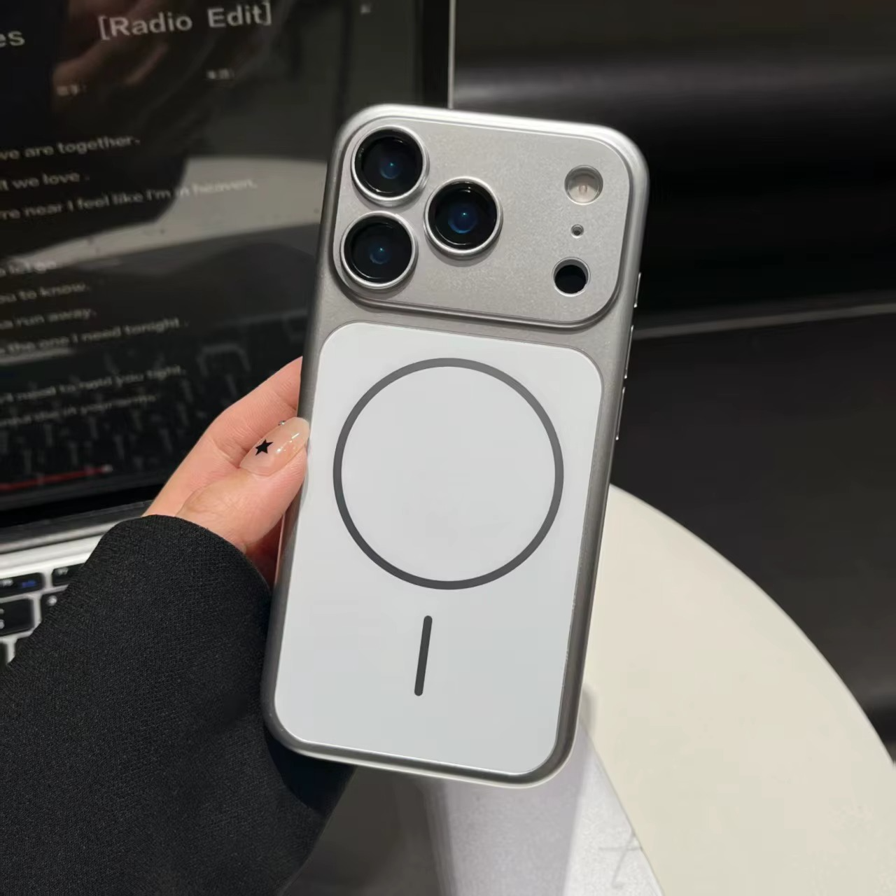 Original AG Frosted Glass Magsafe Case