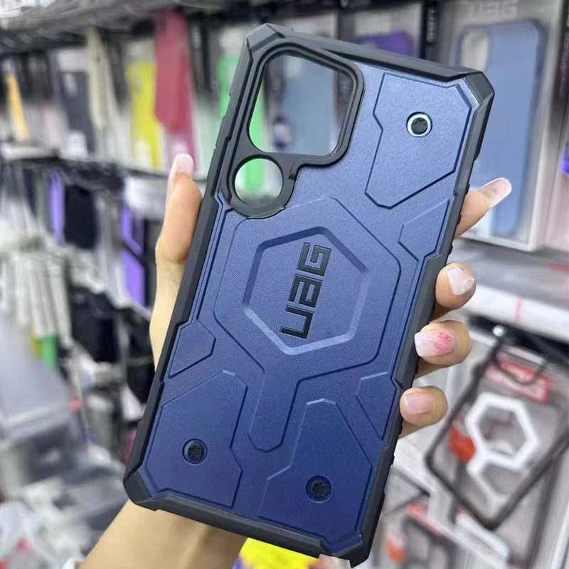 UAG Pathfinder PRO Magsafe SERIES